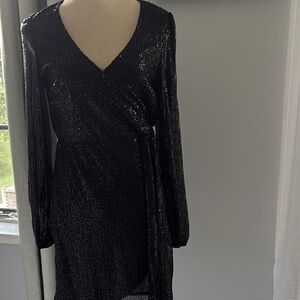 Vine & Love sequins Black long sleeve Dress